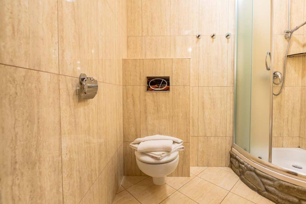 Krakowiacy I Gorale Hotell Krzyszkowice Eksteriør bilde